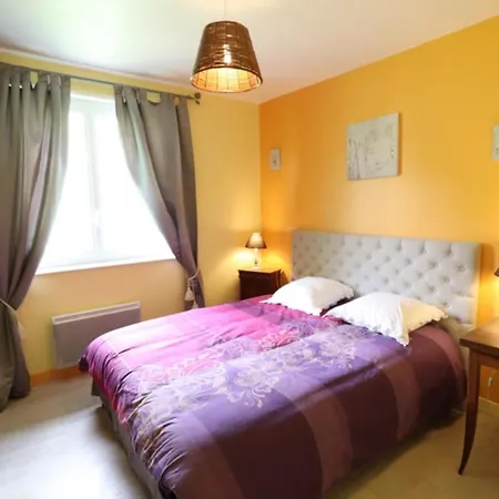 Vakantiehuis Le Claux, 3 Pieces, 4 Personnes - Fr-1-742-402 *